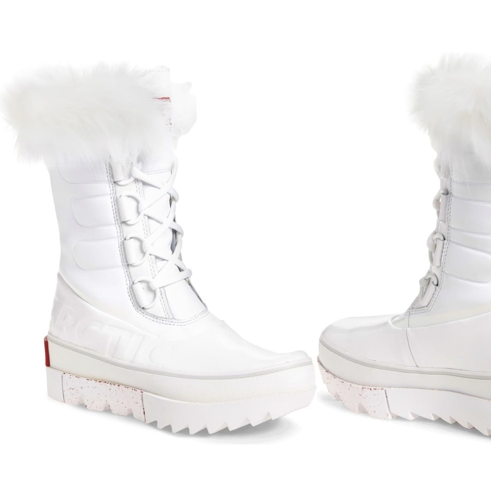 Waterproof snow boots